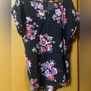 Pink republic floral blouse with zipper detail in back